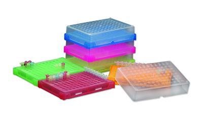 Поставка за PCR Simport T328-96P PCRack с 96 дупки, опаковки по 20 броя, розова (опаковка по 20 броя)